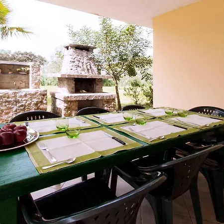 בית נופש Holiday In 41436